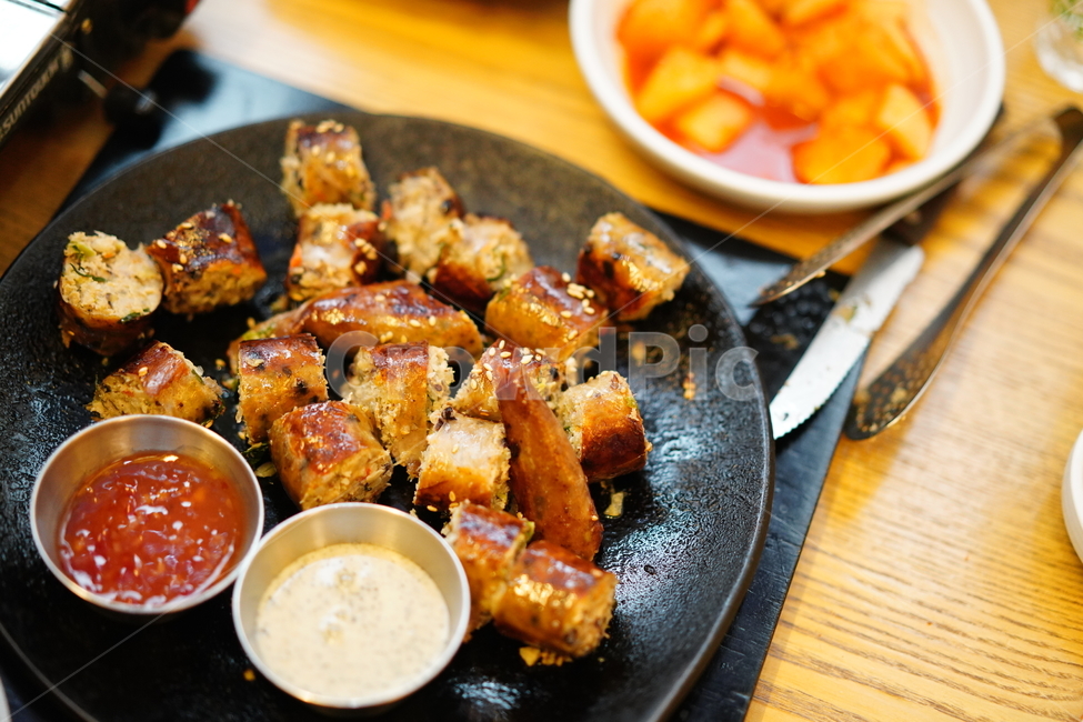 순대,순대스테이크,고기,육류,돼지,식사,간식,안주,먹거리,푸드,food,한식,한국식,음식,먹방,접시,육식,요리,음식,식재료,요리,food,cook,meal,dishes,food reserves,육류,고기,meat,한식,한국음식,한국요리,korean food,korean dishes,korean meal,korean cook
