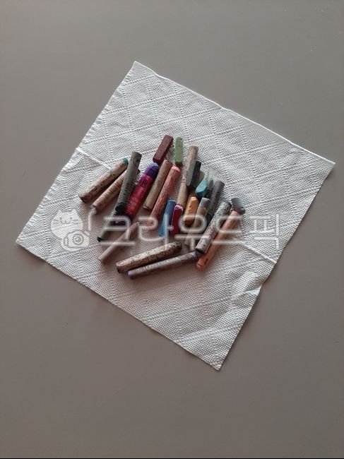 For drawing,pastel,For coloring,art supplies,work of art,drawing tools,art tools,equipment,soft pastel,oil pastel,fireball