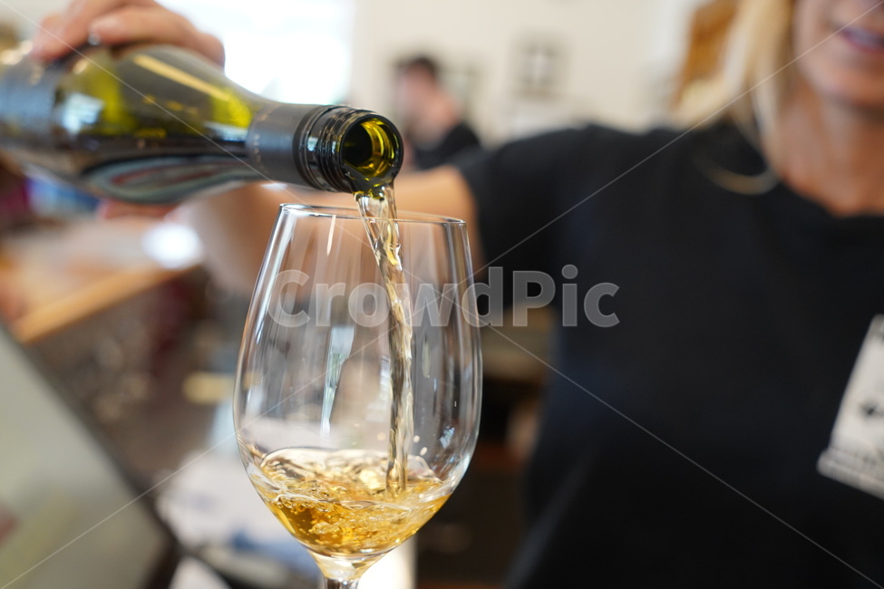 glass,유리,와인,wine,human,마실것,알코올,alcohol,drink,음주,beverage,술,주류,alcohol