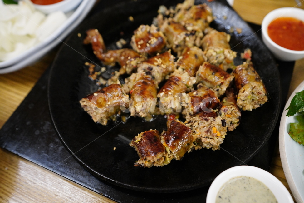 돼지,순대,먹거리,안주,음식,술안주,순대스테이크,한식,푸드,food,음식,식재료,요리,food,cook,meal,dishes,food reserves,한식,한국음식,한국요리,korean food,korean dishes,korean meal,korean cook