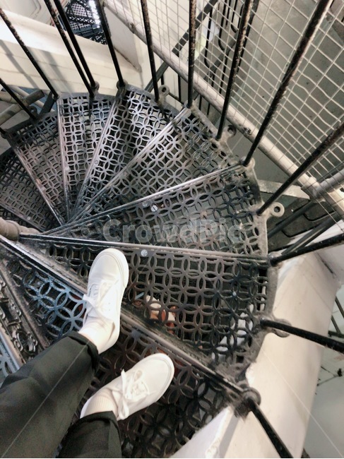 계단,회전계단,신발,step,stairs