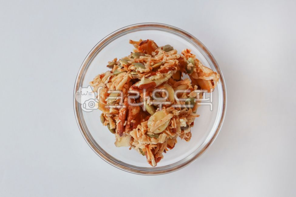 견과류,그래놀라,시리얼,크랜베리,오트밀,해바라기씨,그릇