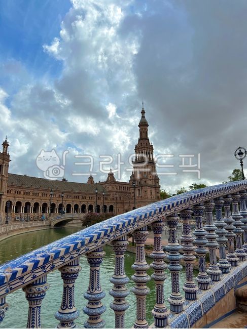 스페인대광장,스페인대광장,탑,첨탑,spire,tower,건물,architecture,건축물,스페인,spain,세비야,sevilla