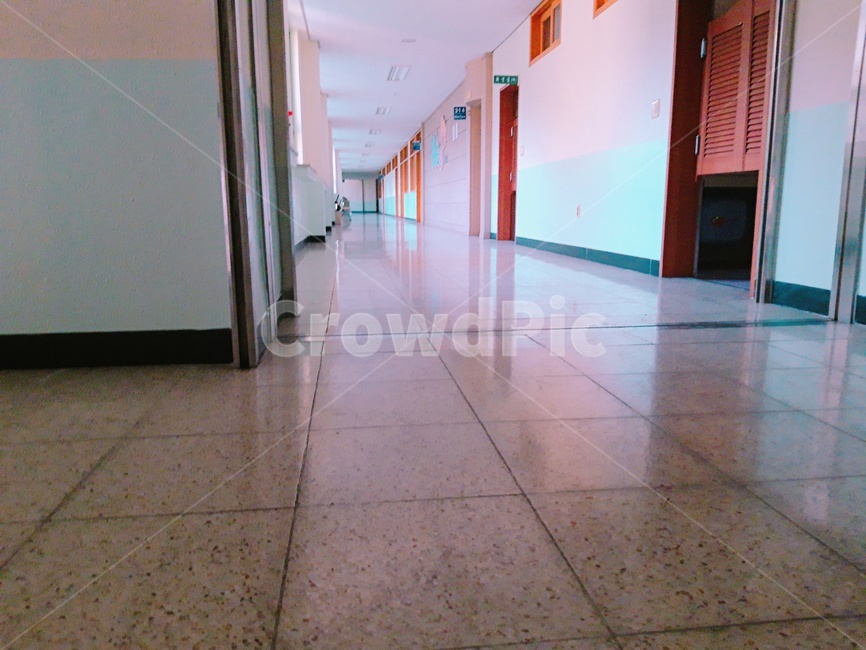 학교,복도,원근법,색감,school