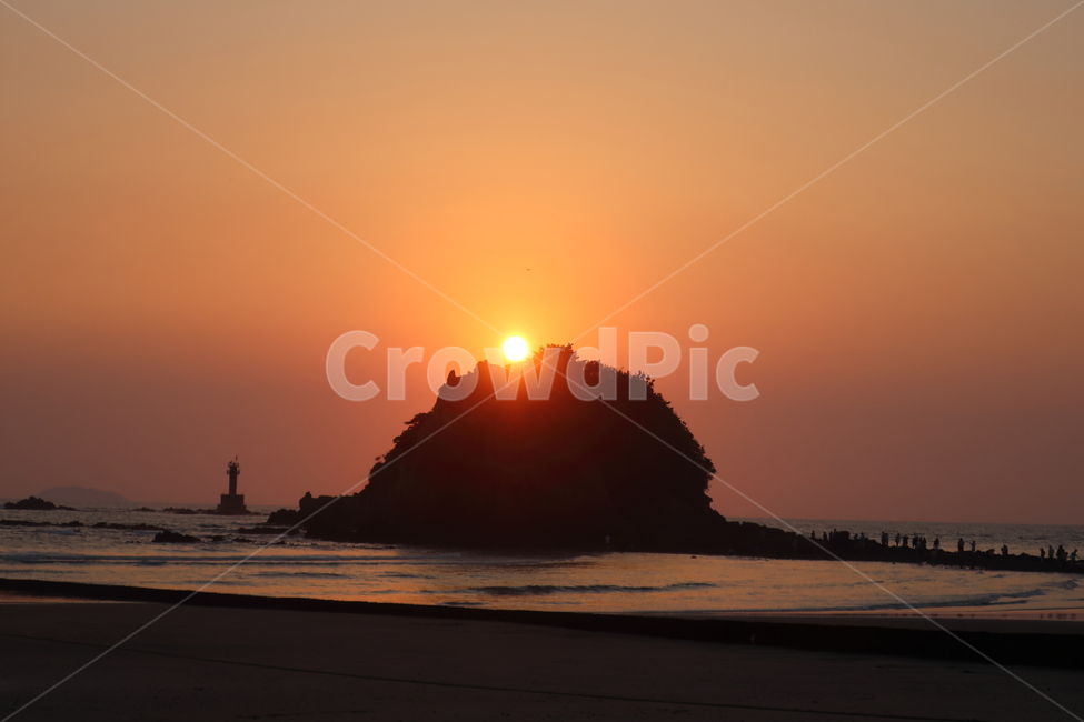 꽃지해수욕장,낙조,일몰,바다,안면도,sunset,낙조명소,자연,풍경,nature,landscape,한국자연풍경,한국자연경관,korea nature landscape,outdoors,옥외,red sky,붉은 하늘,dawn,새벽,sky,하늘,dusk,황혼