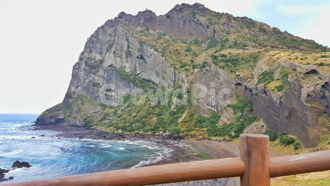 제주,성산일출봉,풍경,산,바위,봄,jeju,자연,풍경,nature,landscape,한국자연풍경,한국자연경관,korea nature landscape,제주도,jeju,jeju island,outdoors,옥외