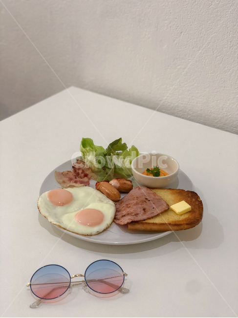 분위기,클래식,카페,breakfast,빈티지,토스트,치앙마이