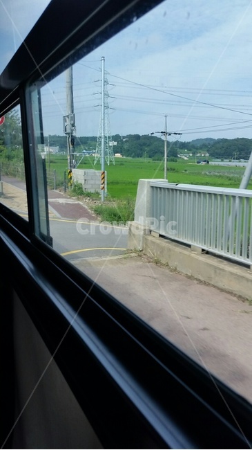 버스,창가,창문,도로,인도,버스안,한적한,고요한