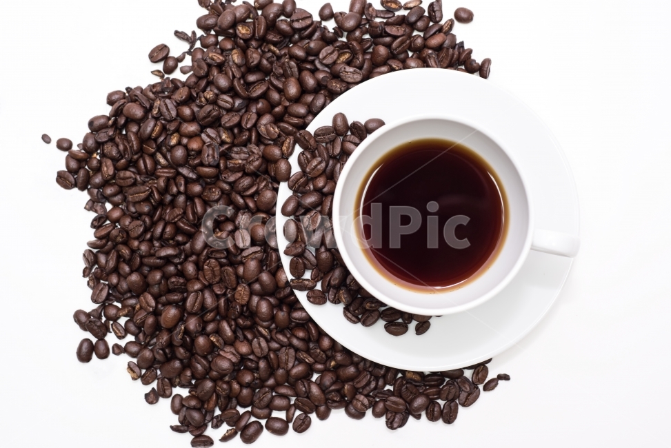 Nukki,inside,coffee beans,coffee cup,beverage,a drink,A cup of coffee,Almost,bean,Caffeine,close up,glass,black coffee,black,To fry,brown,food,coffee ingredients,coffee,Americano,high angle,object