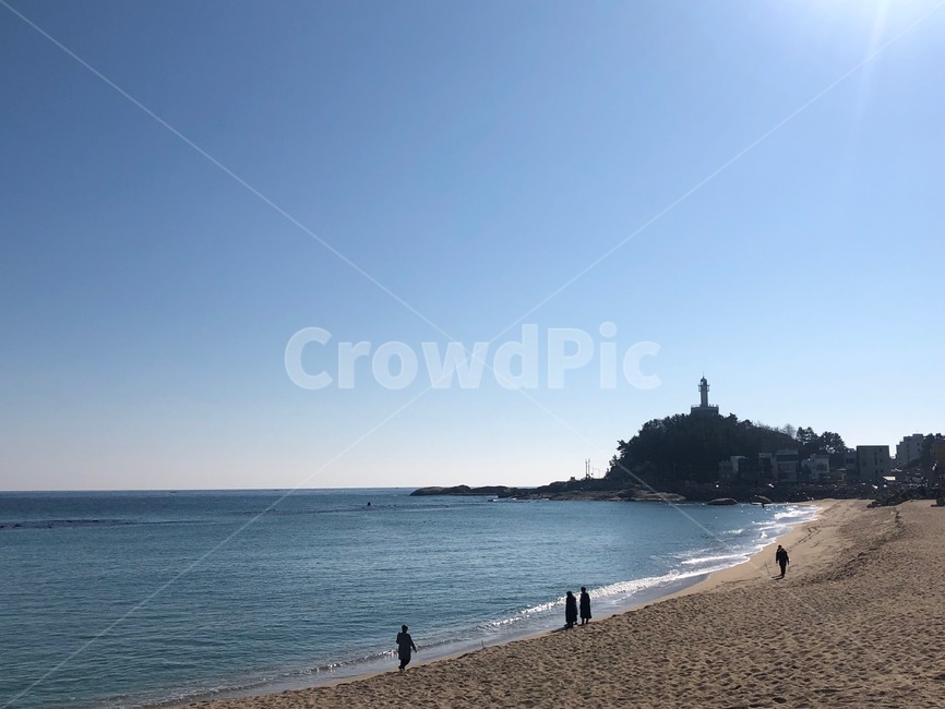 동해,바다,해변,sea,beach,자연,겨울,파란,수평선,모래,파도,배경,nature,풍경,시원함,맑음,해안,sky,하늘,깨끗함,속초,해변,바다,beach,sea