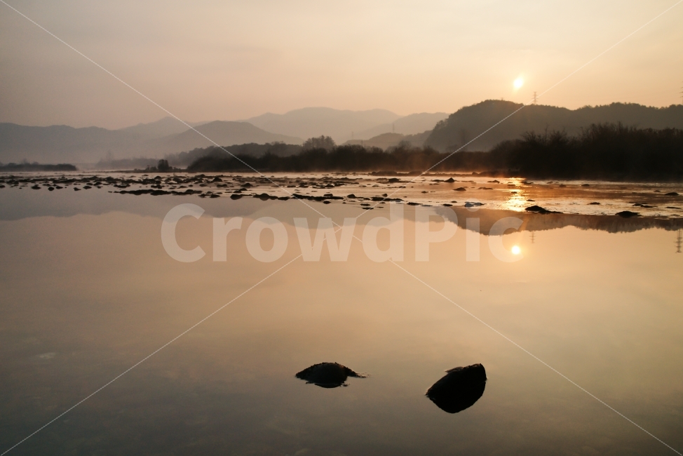 가을,소양강,물안개,새벽,강,여명,돌,물,해,자연,풍경,nature,landscape,bird,새,animal,동물,outdoors,옥외,water,land,땅