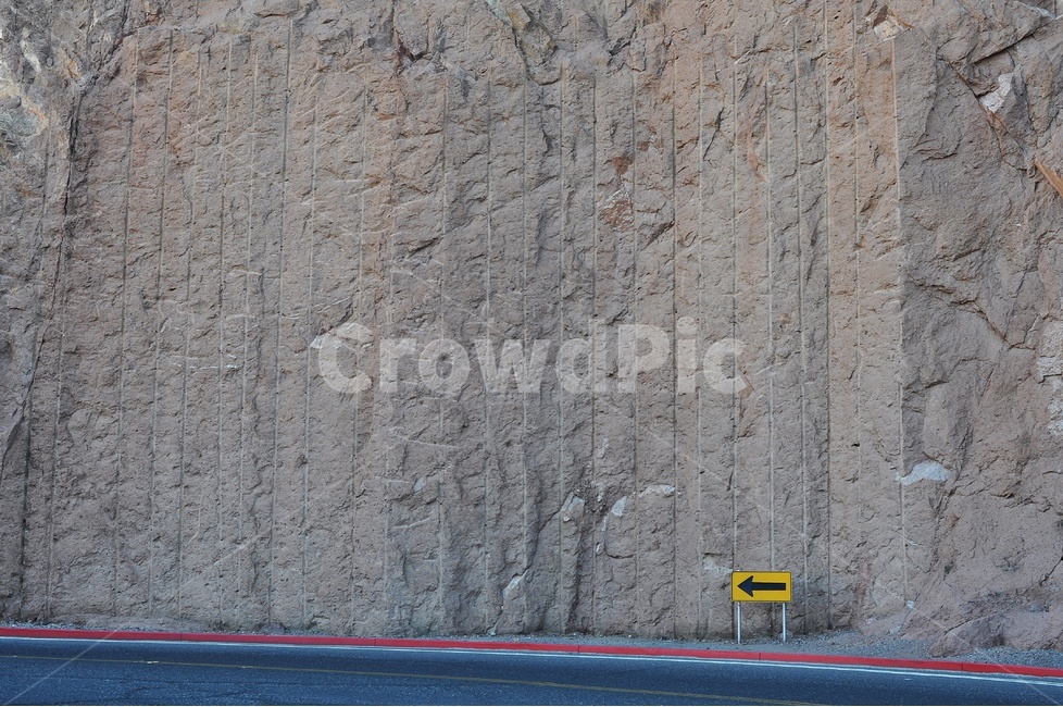 화살표,벽,절벽,자연,도로,좌회전,교통,교통수단,traffic,transportation,wall