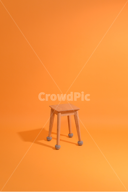 가구,barstool,바의자,의자,주황색,chair,나무의자,스툴,stool,사물,물건,오브젝트,thing,object,matter