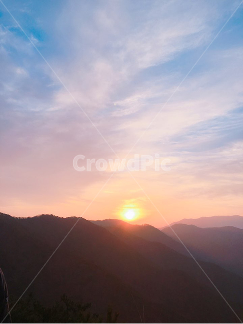 해돋이,새벽,해,태양,하늘,산,정상,산정상,분홍,자연,풍경,새벽하늘,구름,sunrise,mountain,새벽녘,경관,자연,풍경,nature,landscape,outdoors,옥외