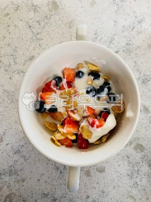 cereal bowl,Cereal Yogurt,healthy food,bowl,food