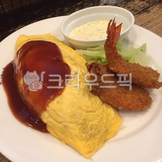 meal,fried shrimp,Japanese food,fish cutlet,dish,omelet rice,cooking,food