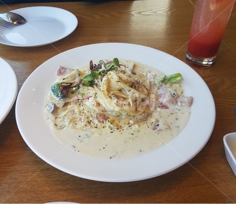 dish,요리,food,음식,meal,식사,pasta,파스타,spaghetti,스파게티,크림파스타,creampasta