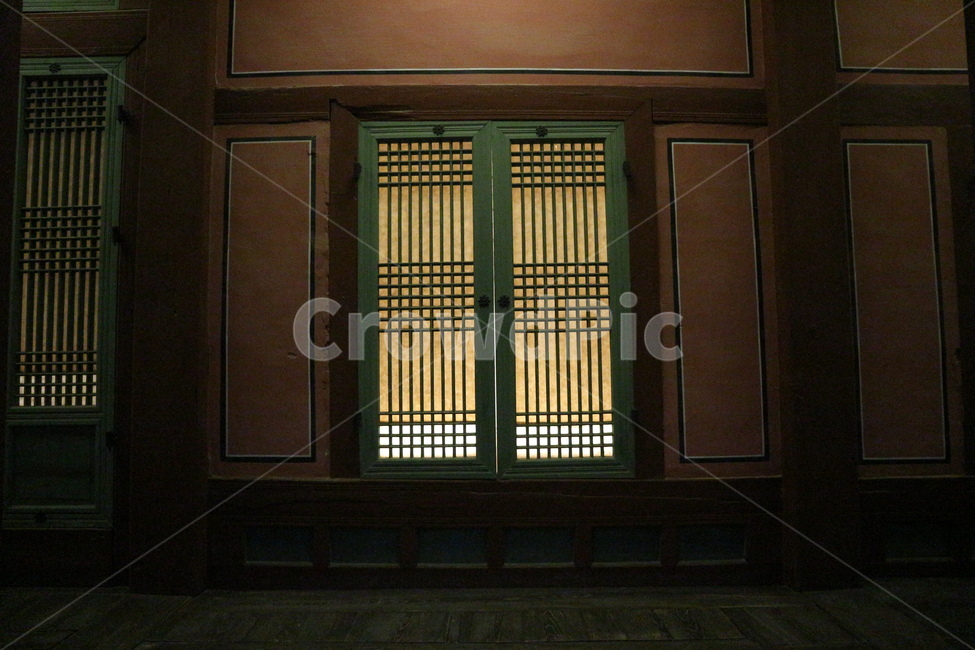 경복궁,경복궁야간개장,광화문,문화재,궁궐,랜드마크,한국의랜드마크,대한민국역사박물관,한국문화,한국전통,역사,궁,서울,서울밤,야경,서울야경,기와,건축,건축물,건물,한국적,한국역사,조명,전통,전통적인,전통무늬,처마,왕,왕비,왕족,근현대사,문화,명성황후,고종,근정전,어도,조정,을미사변,웅장한,궁녀,koreantraditional,korean,seoul,nightview,night,gyeongbokgung,palace,culturalheritage,landmark,gwanghwamun,tradition