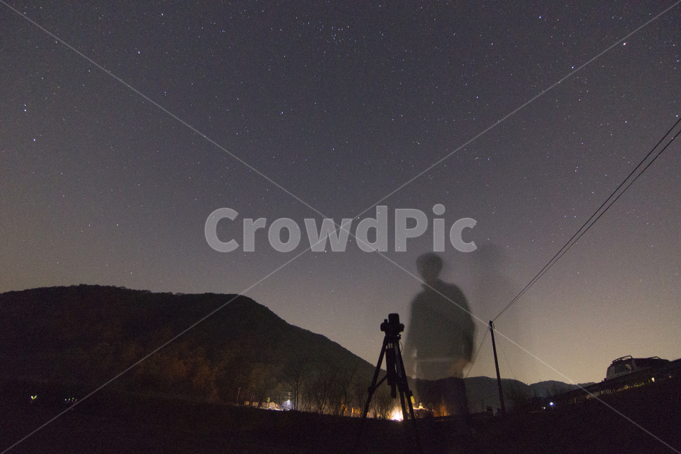 밤,하늘,밤하늘,별,실루엣,노이즈,silhouette,장노출,무보정,자연,풍경,nature,landscape,야경,밤,nightscape,night,사람,인물,인간,human,person,인물실루엣,사람실루엣,character silhouette,human silhouette,사진작가,포토그래퍼,photographer,연출,컨셉,콘셉,direction,concept