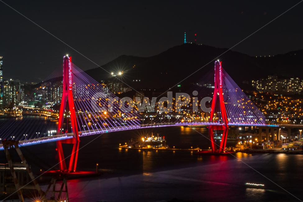 부산,부산항대교,야경,부산항,건축물,다리,색감,분위기,풍경,여행,명소,바다,항구,야경,밤,풍경,nightscape,night,landscape,도시,city,한국도시풍경,한국도시경관,korea cityscape,building,건물