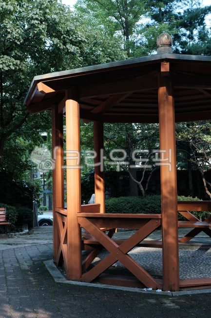 Apartment gazebo,complex gazebo,resident rest area,apartment landscaping,condominium landscaping,outdoor gazebo,wooden gazebo,gazebo,pavilion,apartment gazebo,public restarea,rest pavilion,community space,apartment landscaping,urban restarea
