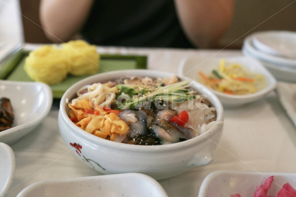 물회,회덮밥,물회국수,해산물,한국음식,여행지음식,맛집,음식,식재료,요리,food,cook,meal,dishes,food reserves,수산물,해산물,fishery products,seafood