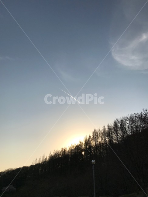 하늘,노을,산,비행운,sky,sunset,contrail