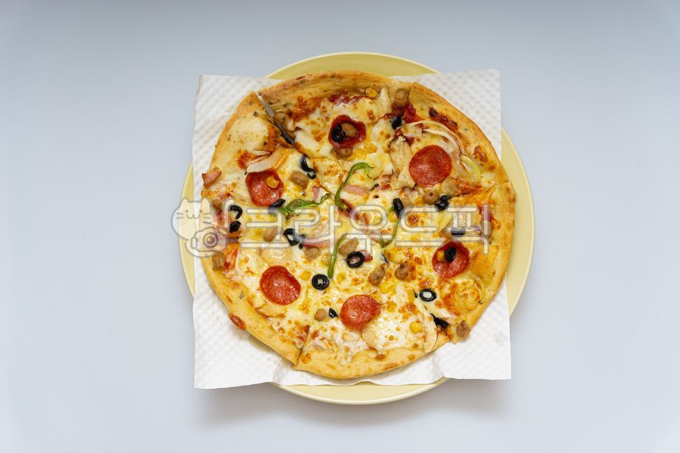 요리,식품,맛있는,맛있어보이는,먹음직스러운,서양요리,서양음식,치즈피자,치즈,양송이,피망,치즈크러스트,이탈리아,이탈리아요리,pizza,피자,food,음식,음식,식재료,요리,food,cook,meal,dishes,food reserves