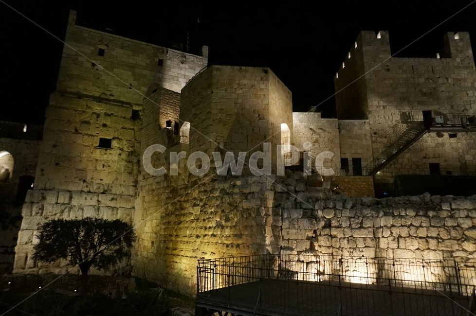 이스라엘,예루살렘,다윗의탑,성지,순례,성지순례,다윗,david,tower,lightshow,israel,jerusalem,중동,야경,밤,풍경,nightscape,night,landscape,랜드마크,landmark,tourist attraction,해외,외국,세계,foreign,oversea,world,세계랜드마크,해외랜드마크,외국랜드마크,world landmark,world tourist attraction,path,통로,walkway,보도