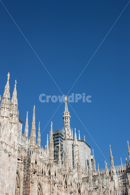 이탈리아,대성당,두오모,duomo,밀라노,milan,italy,랜드마크,landmark,tourist attraction,해외,외국,세계,foreign,oversea,world,세계랜드마크,해외랜드마크,외국랜드마크,world landmark,world tourist attraction,종교,신앙,religion,belief,faith,건축물,건물외관,exterior,building,structure,architecture,construction,spire,첨탑,steeple,뾰족한 탑,tower,탑,건물