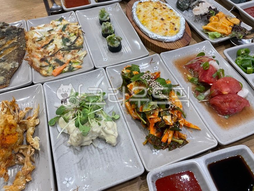 스끼다시,밑반찬,횟집반찬,회집스끼다시,횟집스끼다시,회집밑반찬,meal,식사,food,음식,restaurant