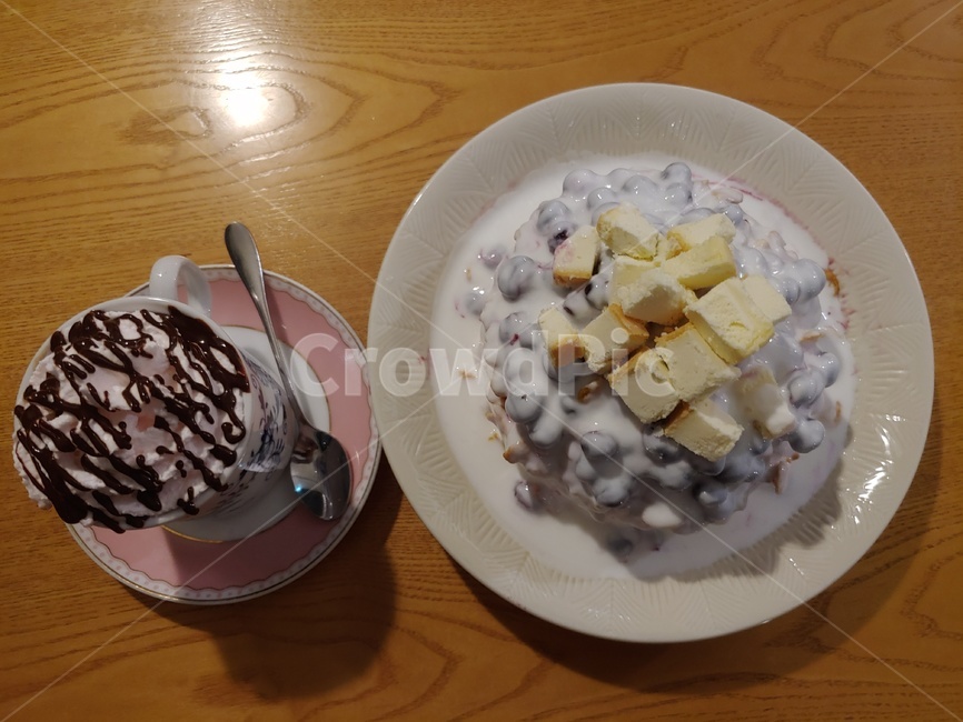 카페,감성,커피,디저트,desert,cheese,치즈,휘핑,여유,coffee,빙수,여름,디저트,간식,후식,dessert,snack,커피,카페,coffee,cafe