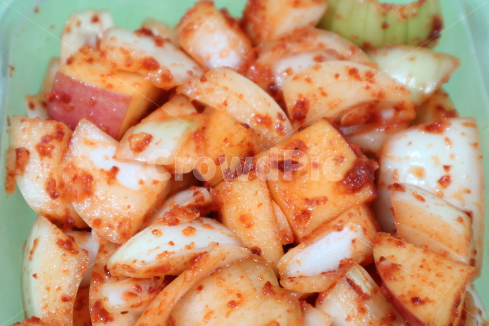 양파김치,양파무침,양파사과무침,양파,사과,김치류,반찬,음식,식재료,요리,food,cook,meal,dishes,food reserves,한식,한국음식,한국요리,korean food,korean dishes,korean meal,korean cook