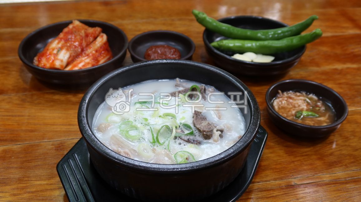 pepper,soondaegukbap,lunch,asianfood,Drop out,green onion,pork,bowl,pig,Sundaeguk,side dish,greenonion,redpepper,soondaeguk,Korean food,ingredients,Asian food,cooking,koreanfood,garlic,sidedishes,kimchi,Korean cuisine,restaurant,Korean,rice,food,air rice,