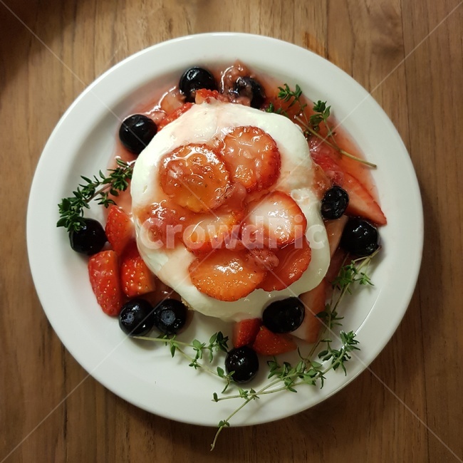 dish,요리,food,음식,dessert,딸기,딸기디저트,디저트,간식,후식,dessert,snack