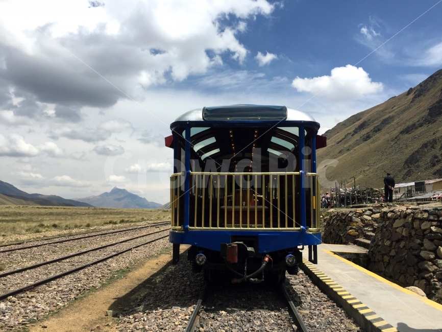 	기차,여행,남미,페루,하늘,기차길,철도,파란,구름,안데스,산,들판,train,travel,southamerica,peru,sky,rail,blue,cloud,andes,mountain,자연,풍경,nature,landscape,해외,외국,세계,foreign,oversea,world,세계자연풍경,해외자연풍경,외국자연풍경,world nature landscape,교통,교통수단,traffic,transportation,train track,기찻길,레일,railway,dirt road,흙길,gravel,자갈,road,도로
