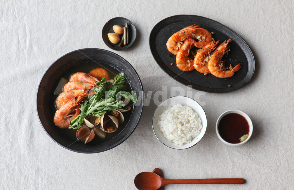새우,새우구이,버터구이,빨간색,음식,요리,새우요리,쌀밥,쌀,조개,수저,음식,식재료,요리,food,cook,meal,dishes,food reserves