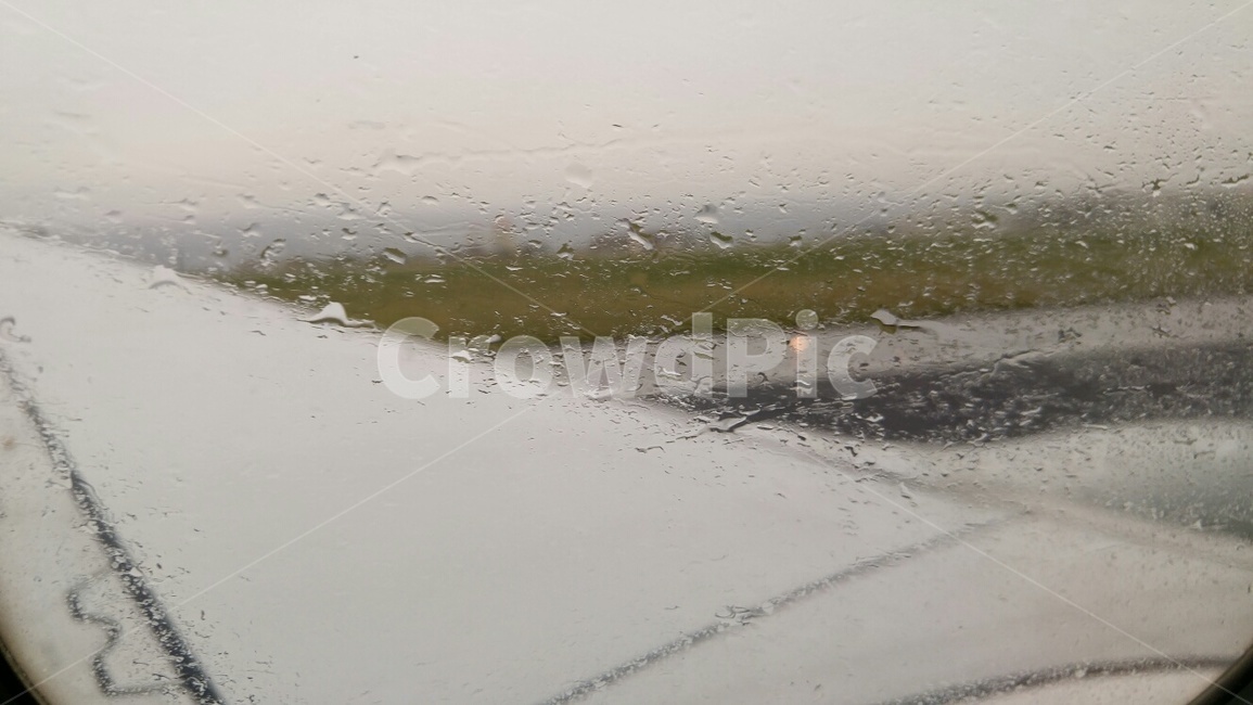 nature,자연,vehicle,차량,항공기,aircraft,비행기,airplane,transportation,교통,outdoors,경치,landscape,옥외,제주,제주도,하늘,비,비,비오는날,rain,rainy,교통,교통수단,traffic,transportation