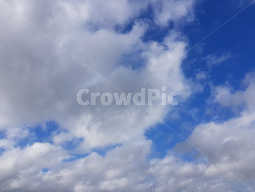 하늘,맑은하늘,파란하늘,파랑,구름,자연,풍경,nature,landscape,outdoors,옥외,azure sky,푸른 하늘,sky