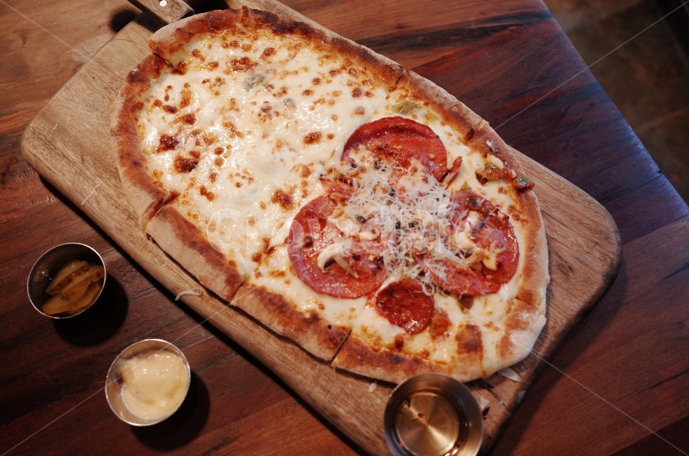 피자,pizza,레스토랑,햄,햄피자,음식,요리,이탈리아음식,이탈리아요리,음식,식재료,요리,food,cook,meal,dishes,food reserves,빵,bread,양식,서양음식,서양요리,western food,western dishes,western meal,western cook