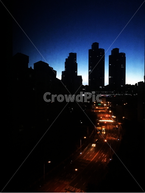 야경,건물,새벽,도로,도시,야경,밤,풍경,nightscape,night,landscape,도시,city,한국도시풍경,한국도시경관,korea cityscape,실루엣,그림자,silhouette,shadow,교통,교통수단,traffic,transportation,flare,플레어,light,빛,metropolis,중심지,building,시티,town,urban,어반
