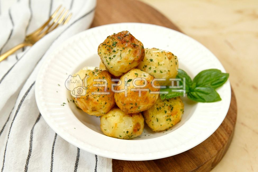 감자,알감자,감자구이,알감자버터구이,요리,음식,음식,식재료,요리,food,cook,meal,dishes,food reserves