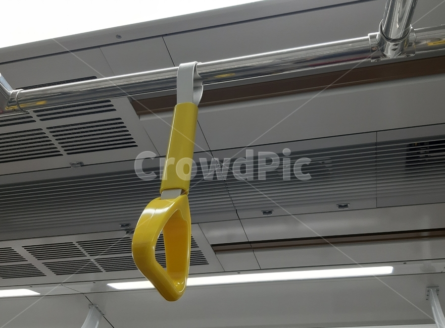 지하철,지하철손잡이,9호선지하철,subway,노란손잡이,한국지하철,korean,seoulsubwaykorea,교통,교통수단,traffic,transportation