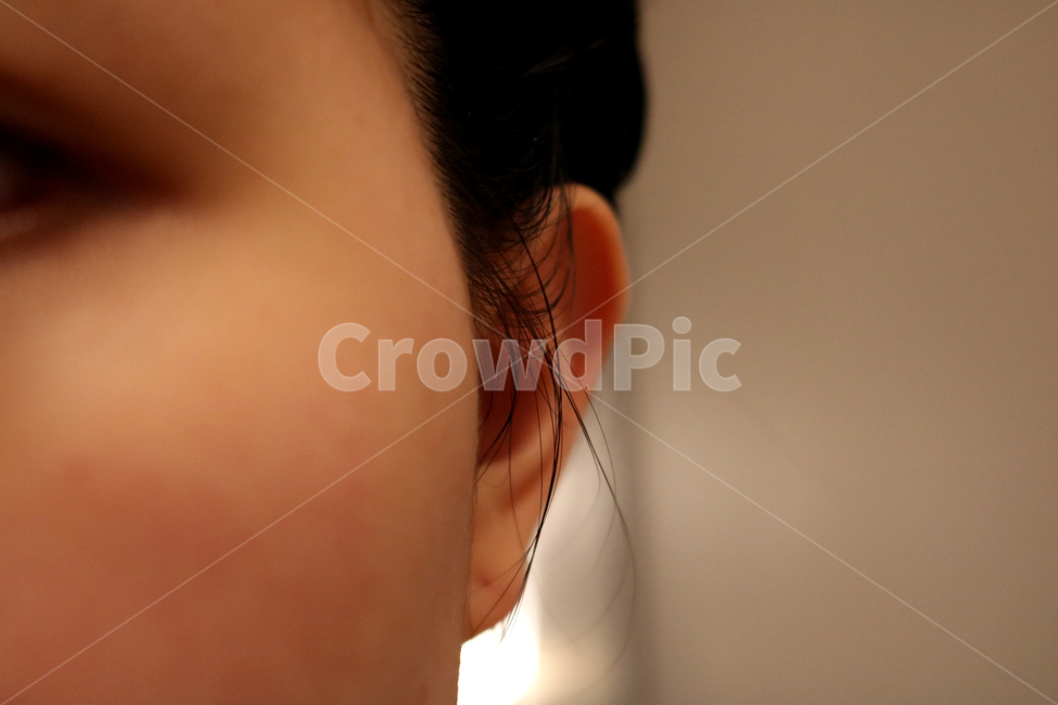 babyhairs,thinhairs,softhairs,잔머리,머리카락,귀,뒷덜미,ear,사람,인물,인간,human,person,신체일부,몸,body,여성,여자,woman,female,lady