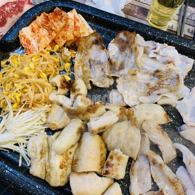 삼겹살,소막창,콩나물,김치,회식,맛집,고기,돼지고기,소고기