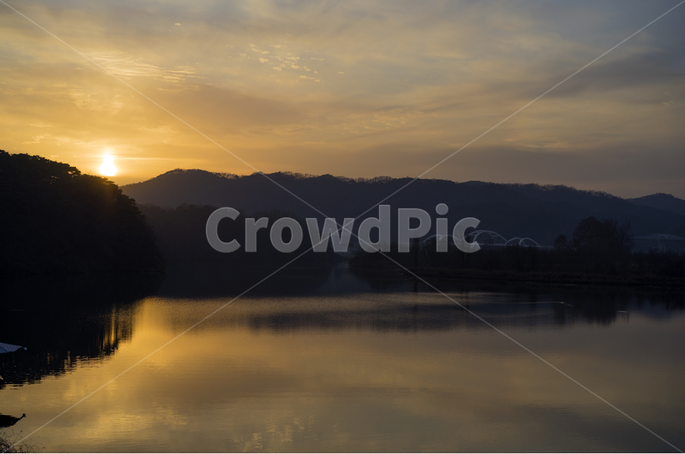 남한강,노을,일출,호수,강,반영,자연,풍경,nature,landscape,한국자연풍경,한국자연경관,korea nature landscape,outdoors,옥외,light,빛,flare,플레어