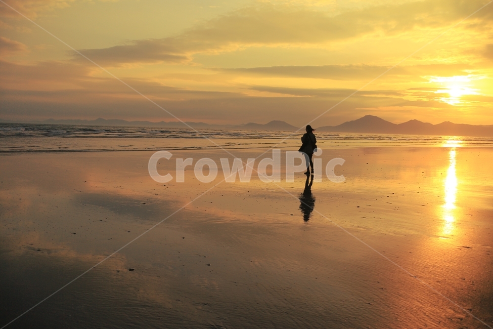 노을,다대포,바다,해변,석양,해변,바다,beach,sea,사람,인물,인간,human,person,여성,여자,woman,female,lady,인물실루엣,사람실루엣,character silhouette,human silhouette,nature,자연,outdoors,옥외