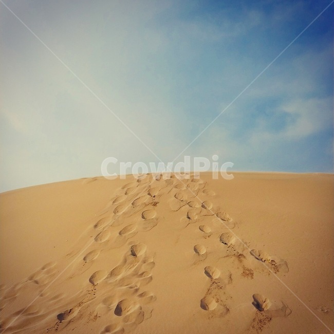 모래더미,모래,하늘,발자국,sand,자연,풍경,nature,landscape,soil,흙,outdoors,옥외,dune,모래 언덕