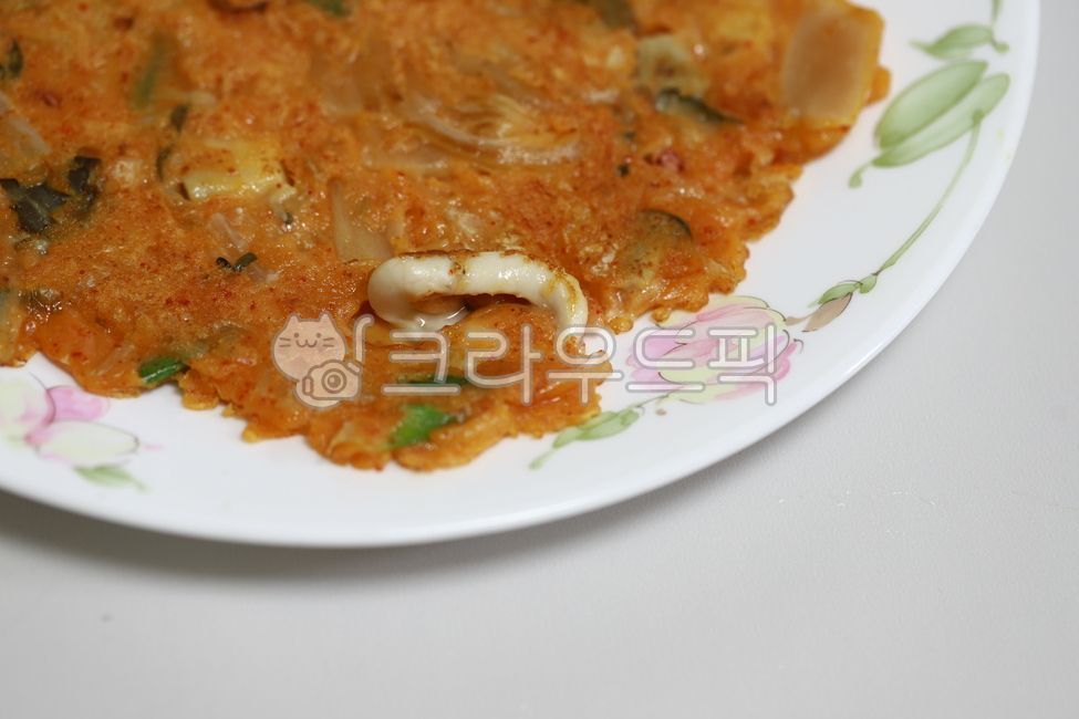 김치,김장김치,김치전,오징어김치전,식사,요리,dish,food,음식,식재료,요리,food,cook,meal,dishes,food reserves