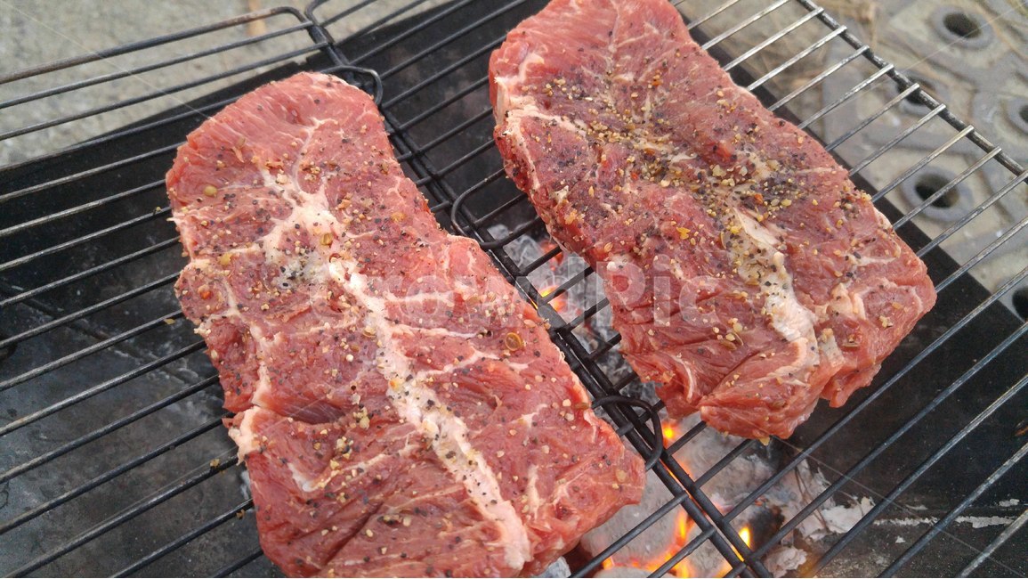소고시,쇠고기,등심,소등심,캠핑,바베큐,bbq,바질가루,화롯대,캠핑음식,쇠고기구이,구이,여행,휴가,traveling,vacation,trip,음식,식재료,요리,food,cook,meal,dishes,food reserves,육류,고기,meat